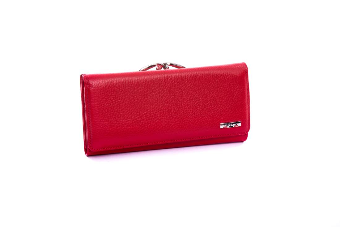 Красный женский кошелёк.
